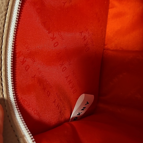 Dkny pink handbag - Picture 3 of 3